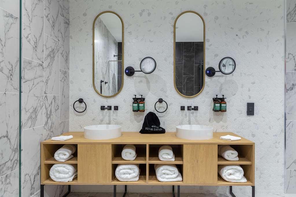 The Basilian Minsk, Curio Collection By Hilton Exterior foto