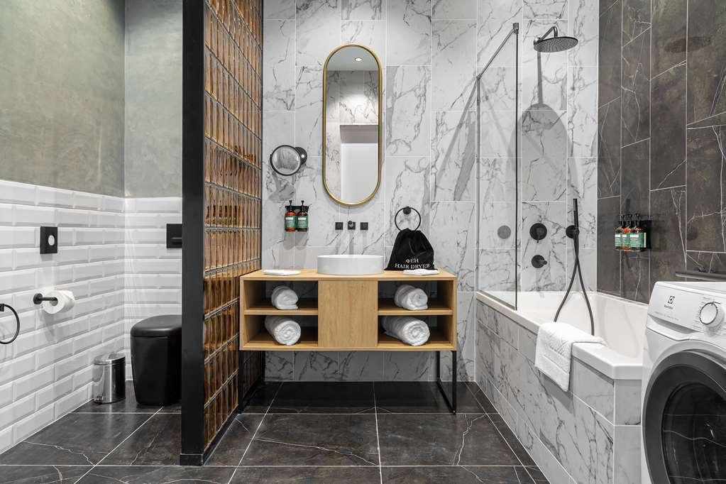The Basilian Minsk, Curio Collection By Hilton Exterior foto