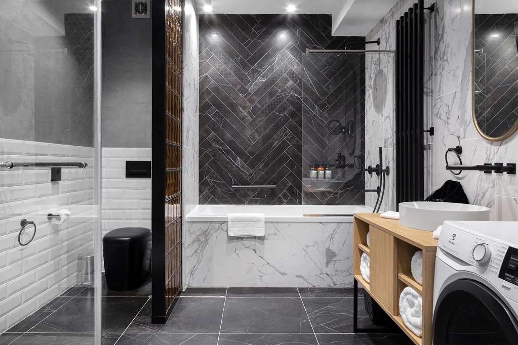 The Basilian Minsk, Curio Collection By Hilton Exterior foto